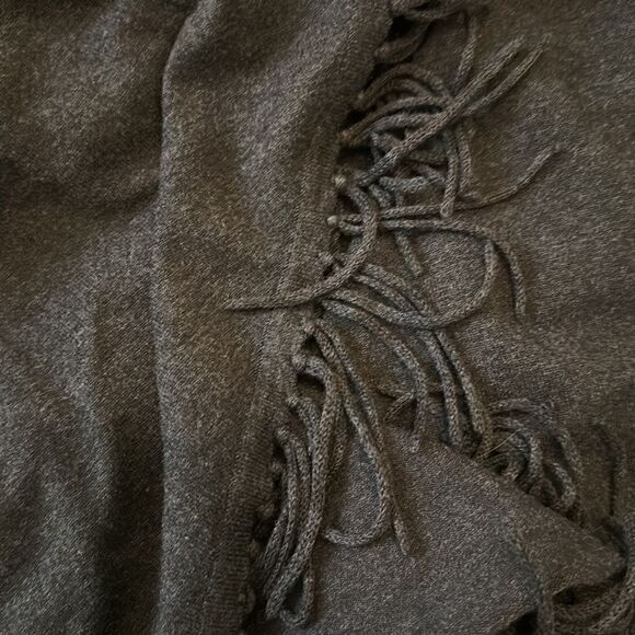Central Park West XS Grey Fringe Cardigan Knit New - Picture 4 of 6